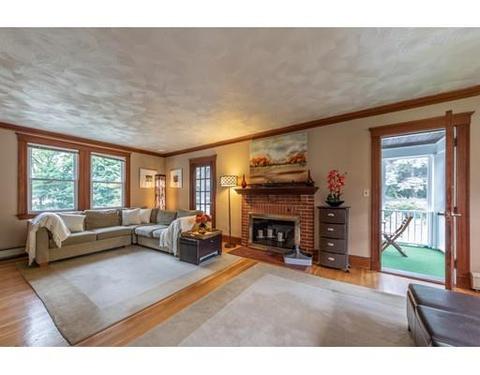 131 Walnut St, Dedham, MA 02026 photo 2