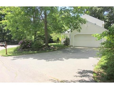 2 Meadow Ln, Maynard, MA 01754 photo 3