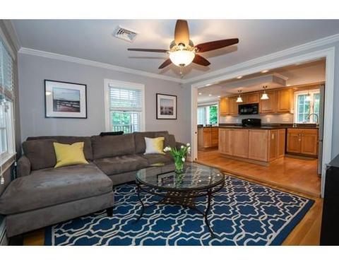 71 Tennyson Rd, Reading, MA 01867 photo 5