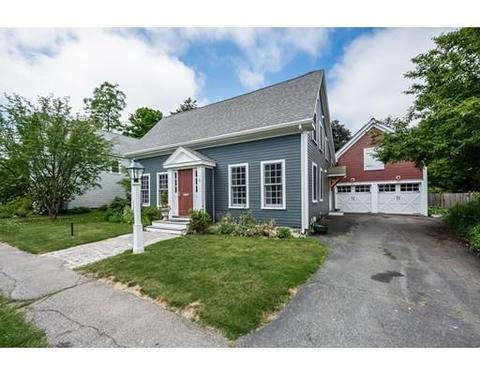 16 Pond St, Georgetown, MA 01833 photo 2