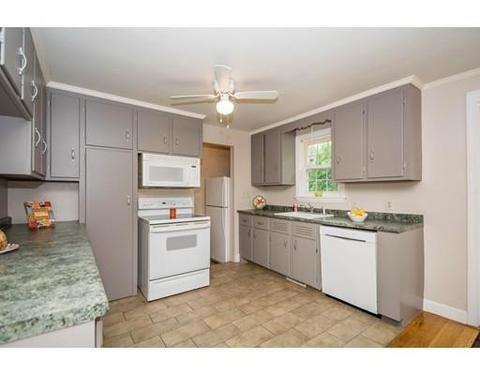 31 Selfridge Rd, Reading, MA 01867 photo 12