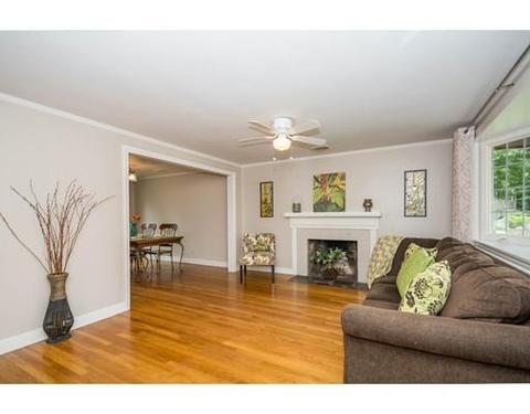 31 Selfridge Rd, Reading, MA 01867 photo 4