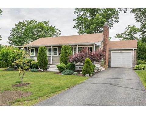 31 Selfridge Rd, Reading, MA 01867 photo 1