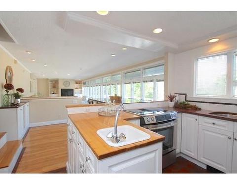 27 Waterman Rd, Gloucester, MA 01930 photo 5