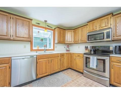 36 Dudley Ln, Sutton, MA 01590 photo 8