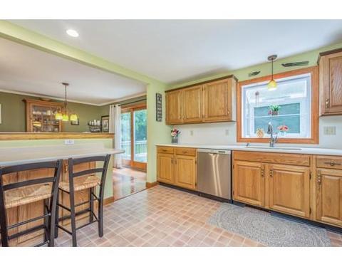 36 Dudley Ln, Sutton, MA 01590 photo 9