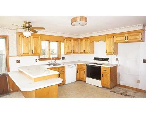 4 Maynard Rd, Wilbraham, MA 01095 photo 5