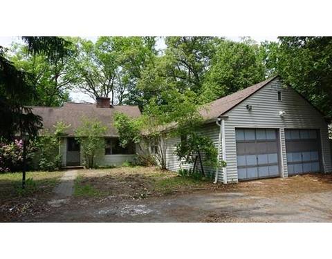 4 Maynard Rd, Wilbraham, MA 01095 photo 2