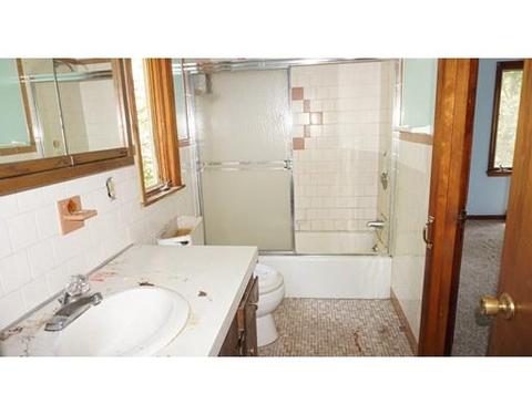 4 Maynard Rd, Wilbraham, MA 01095 photo 11