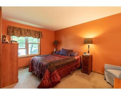 17 Carillon Cir, Easthampton, MA 01027 photo 10