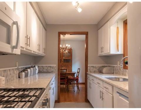 17 Carillon Cir, Easthampton, MA 01027 photo 6