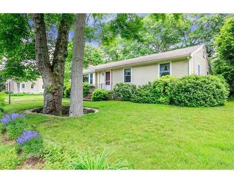 24 Willow St, Needham, MA 02492 photo 4