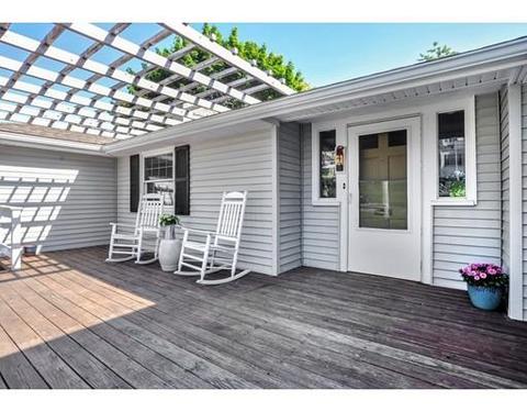 43 Governor Long Rd, Hingham, MA 02043 photo 2