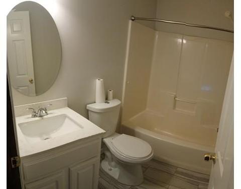 42 Dorne St, Springfield, MA 01105 photo 5