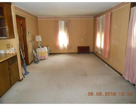 585 E Main St, Chicopee, MA 01020 photo 10