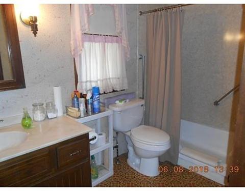 585 E Main St, Chicopee, MA 01020 photo 12