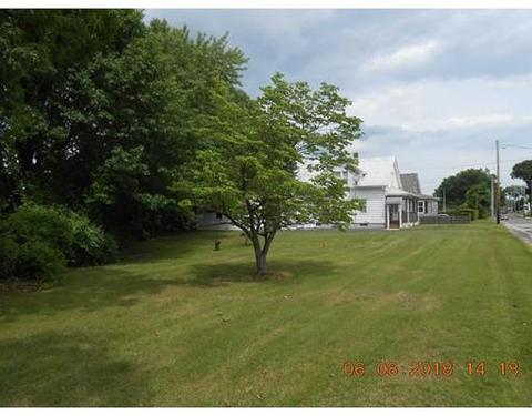585 E Main St, Chicopee, MA 01020 photo 6