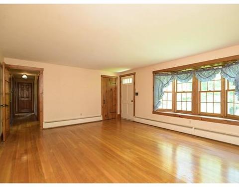 19 Eight Lots Rd, Sutton, MA 01590 photo 5