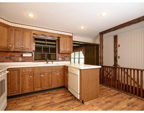 19 Eight Lots Rd, Sutton, MA 01590 photo 9