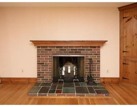 19 Eight Lots Rd, Sutton, MA 01590 photo 6