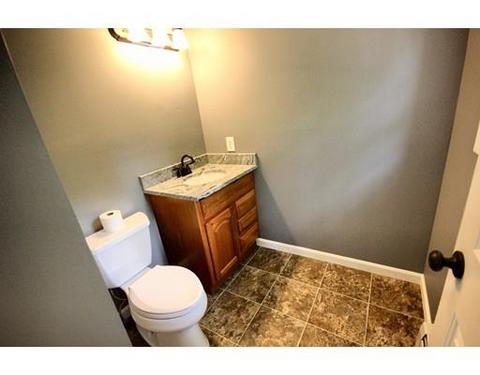 90 4th St, Worcester, MA 01602 photo 17
