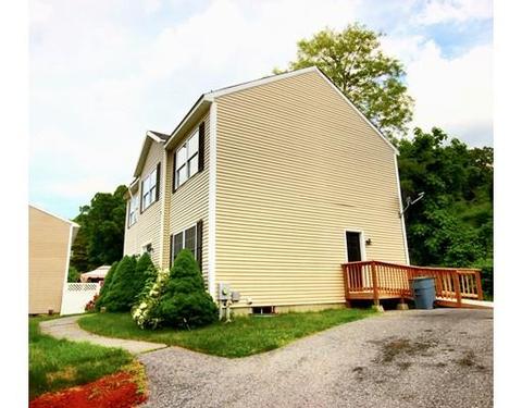 90 4th St, Worcester, MA 01602 photo 3