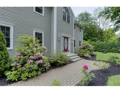 60 Beeching St, Worcester, MA 01602 photo 3
