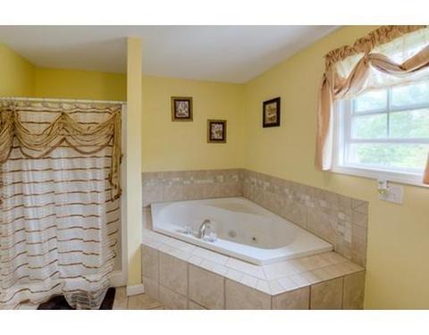 60 Beeching St, Worcester, MA 01602 photo 26