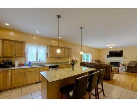 60 Beeching St, Worcester, MA 01602 photo 12