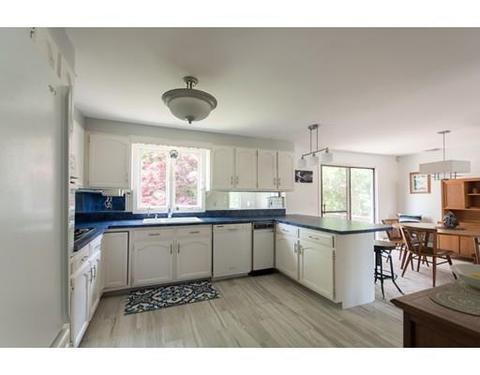 192 Hyacinth St, Fall River, MA 02720 photo 3