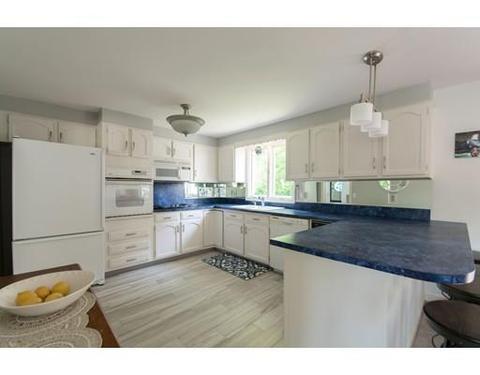 192 Hyacinth St, Fall River, MA 02720 photo 8