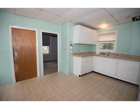 35 Cherry St, Spencer, MA 01562 photo 16