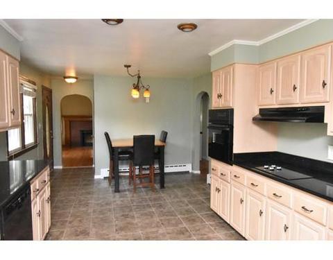 15 Howard Ave, Easthampton, MA 01027 photo 5