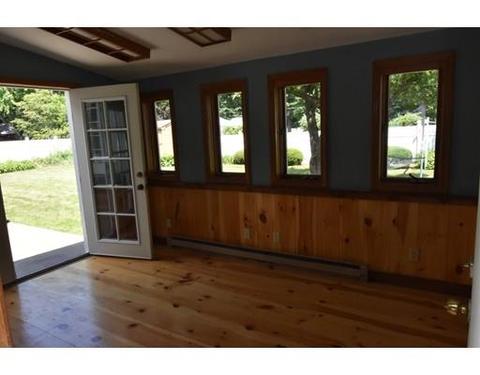 15 Howard Ave, Easthampton, MA 01027 photo 17