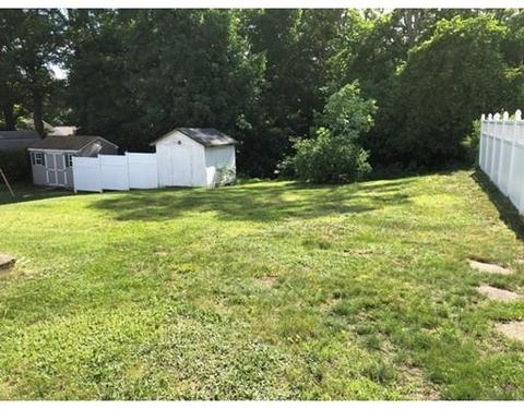 615 Mendon, Woonsocket, RI 02895 photo 2