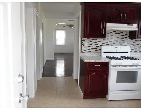 275 Laurel St, Fall River, MA 02724 photo 4