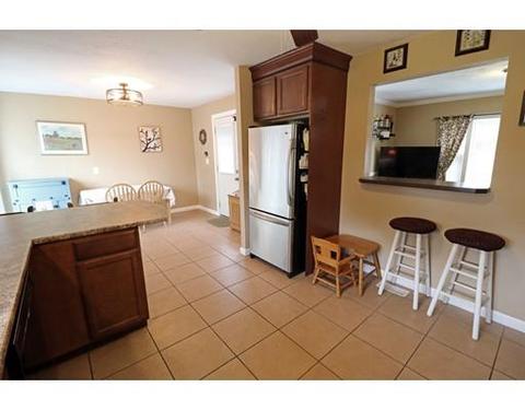 65 Sampson St, Chicopee, MA 01020 photo 14