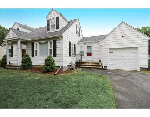 65 Sampson St, Chicopee, MA 01020 photo 2