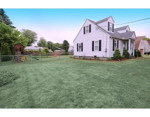 65 Sampson St, Chicopee, MA 01020 photo 5