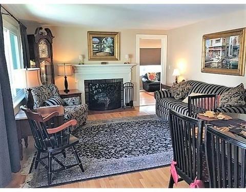 48 Conant St, Beverly, MA 01915 photo 2