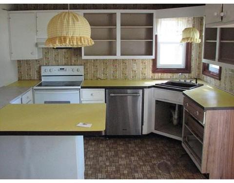 2 Oak St, Wareham, MA 02571 photo 3
