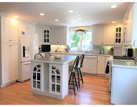 25 Sylvan Rd, Beverly, MA 01915 photo 3