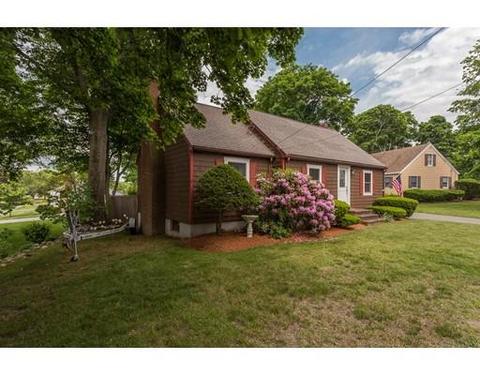 76 Collins St, Danvers, MA 01923 photo 1