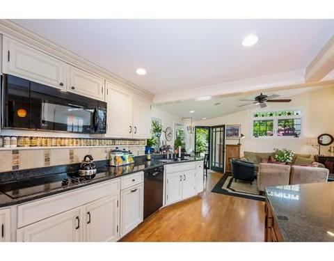 22 Webster Rd, Milton, MA 02186 photo 4