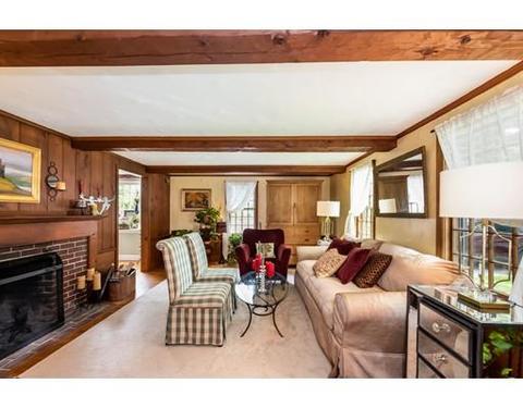 22 Webster Rd, Milton, MA 02186 photo 2