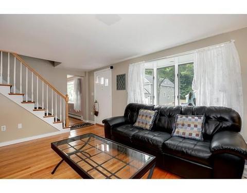 19 Pinevale Ave, Reading, MA 01867 photo 9