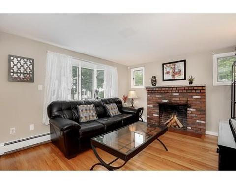 19 Pinevale Ave, Reading, MA 01867 photo 7