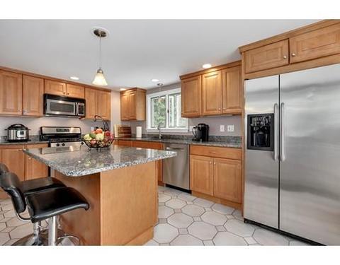 19 Pinevale Ave, Reading, MA 01867 photo 5