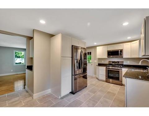 5 Pine St, Franklin, MA 02038 photo 2