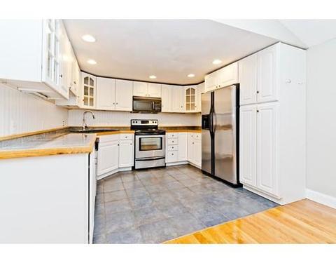 121 Main St, Townsend, MA 01469 photo 3